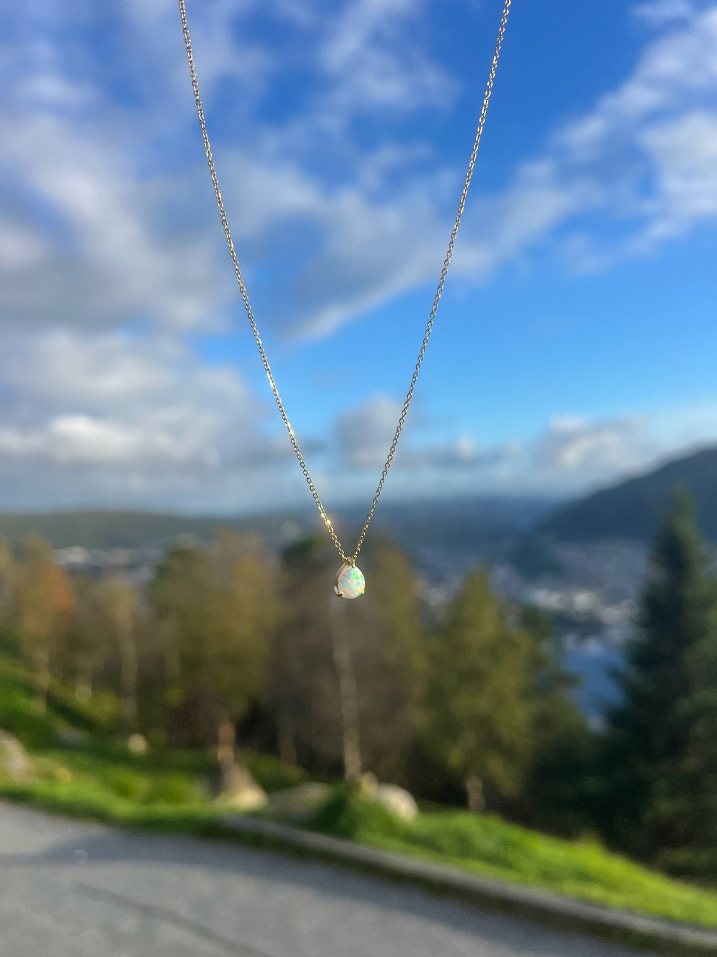 DRIP JEWELRY NECKLACES Opal Drip Necklace