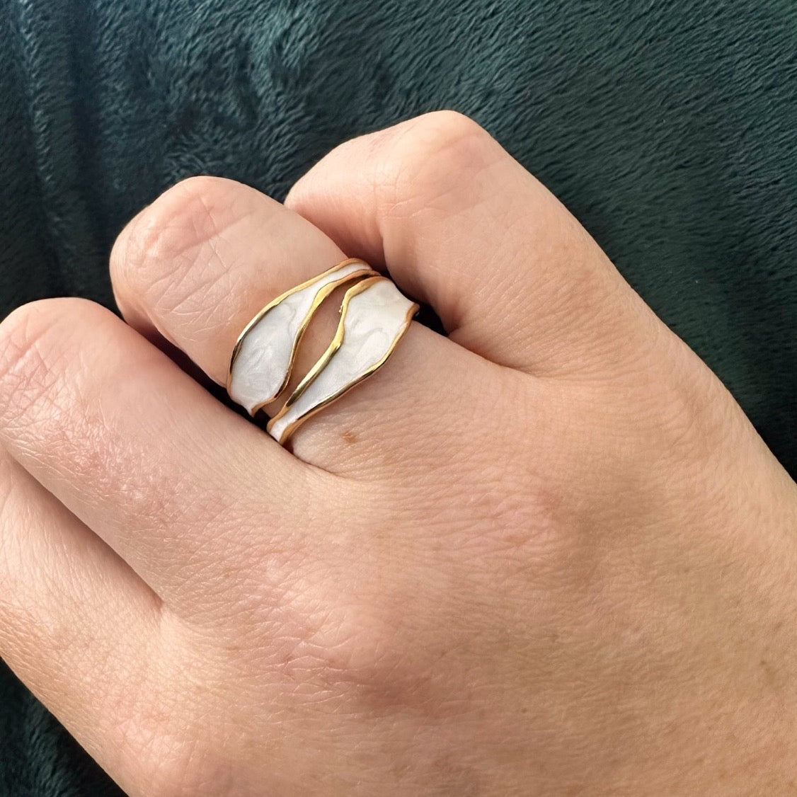 Thick wave ring clearance