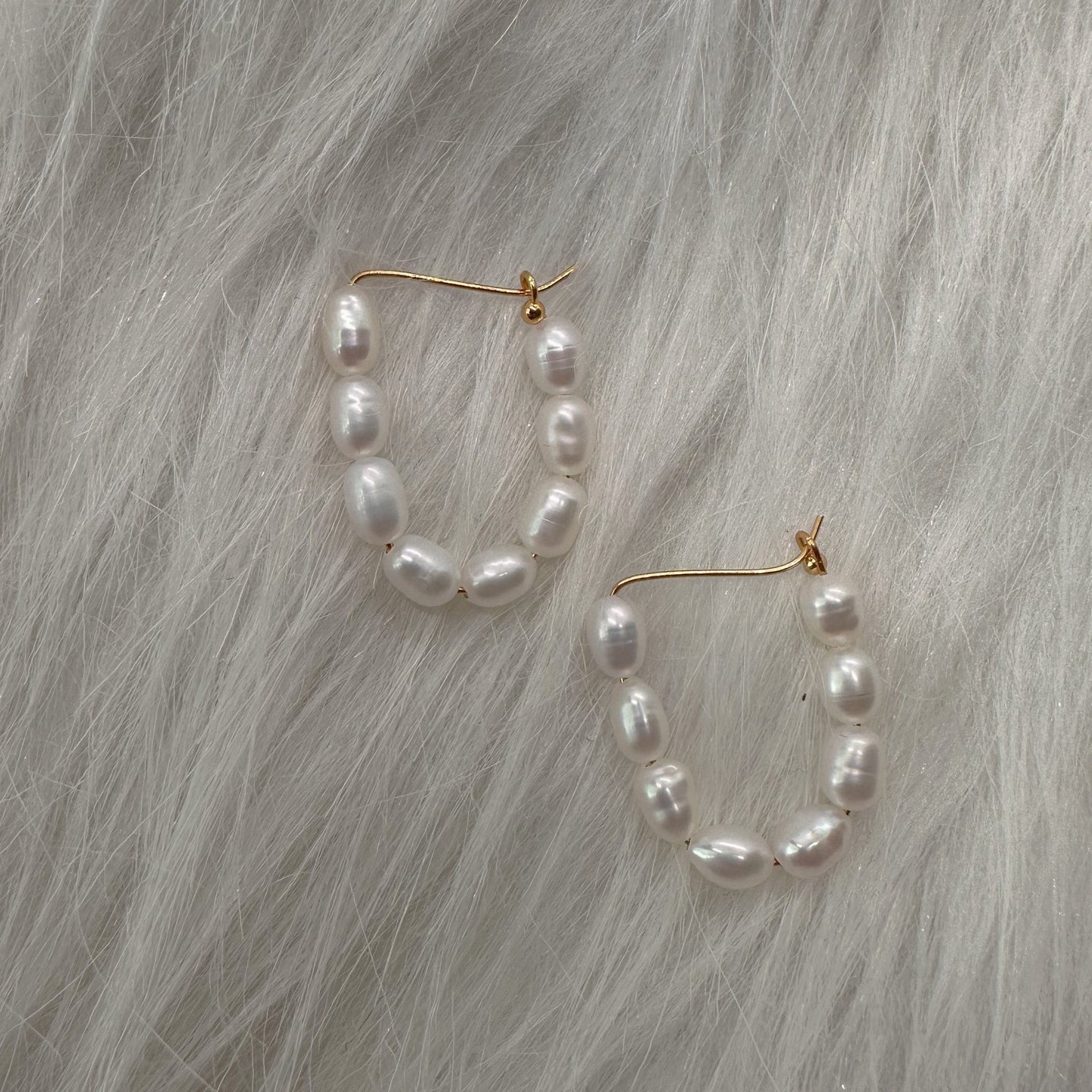 Audrey Pearl Hoops