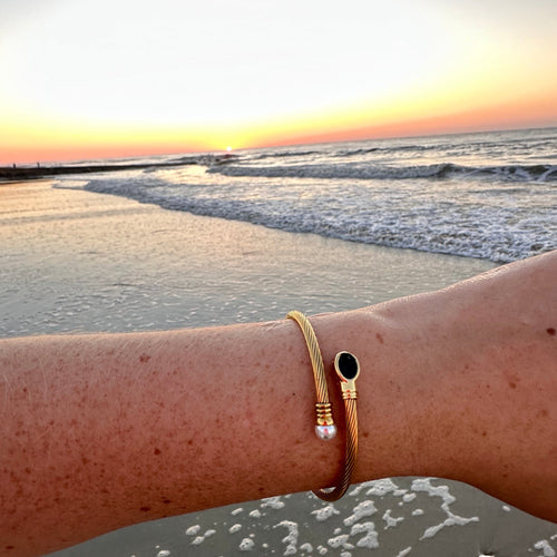 DRIP JEWELRY BRACELETS Black/ White Open Bracelet