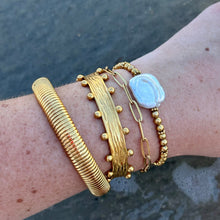 Load image into Gallery viewer, DRIP JEWELRY BRACELETS Goldie&#39;s Pearl Bracelet
