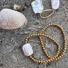 Load image into Gallery viewer, DRIP JEWELRY BRACELETS Goldie&#39;s Pearl Bracelet
