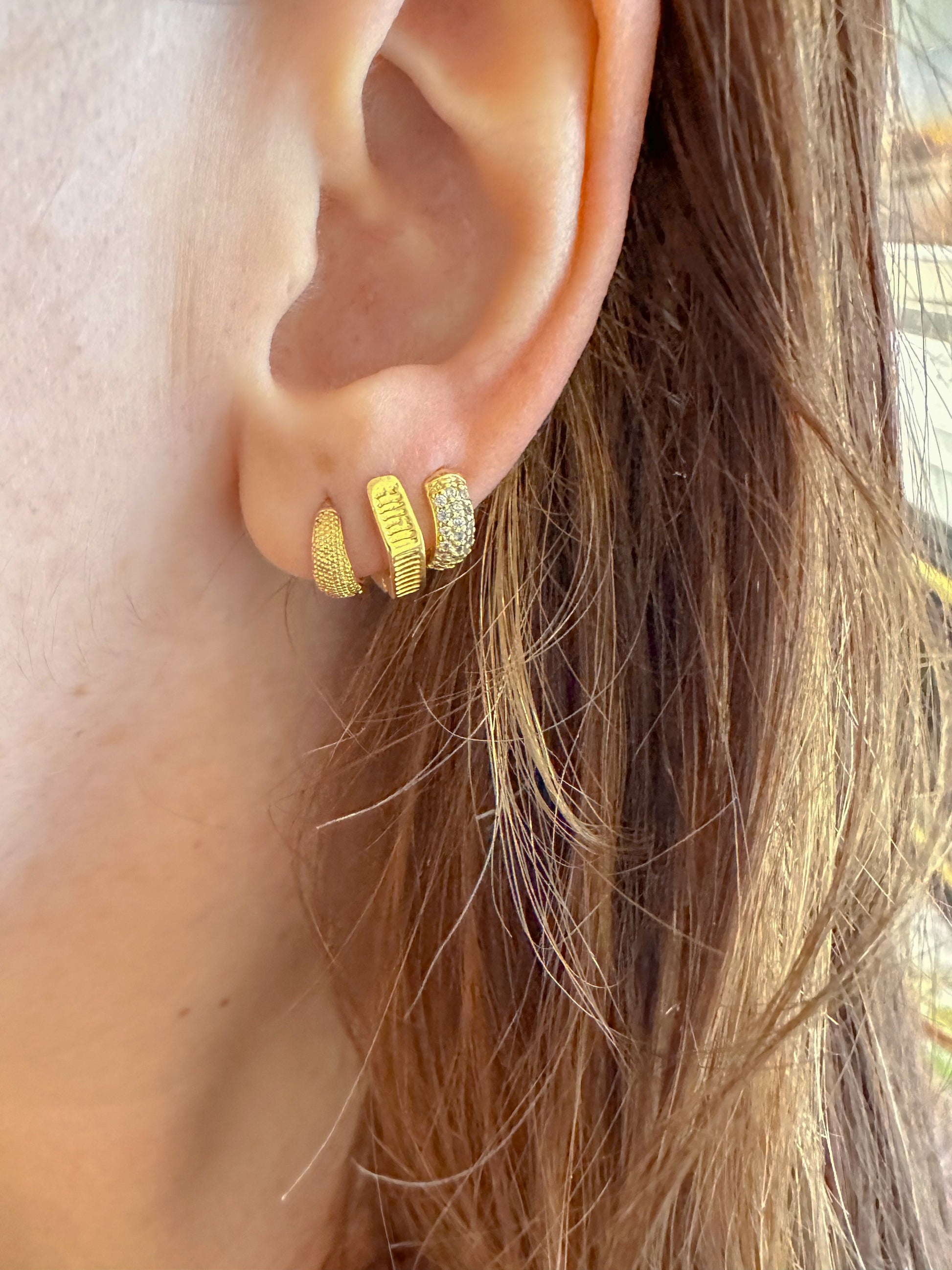 DRIP JEWELRY Earrings Chubby sparkle huggies