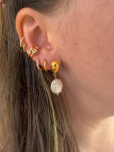 Load image into Gallery viewer, DRIP JEWELRY Earrings Double Baguette CUFF earring

