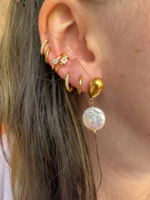 Load image into Gallery viewer, DRIP JEWELRY Earrings Drip n Pearl Earrings
