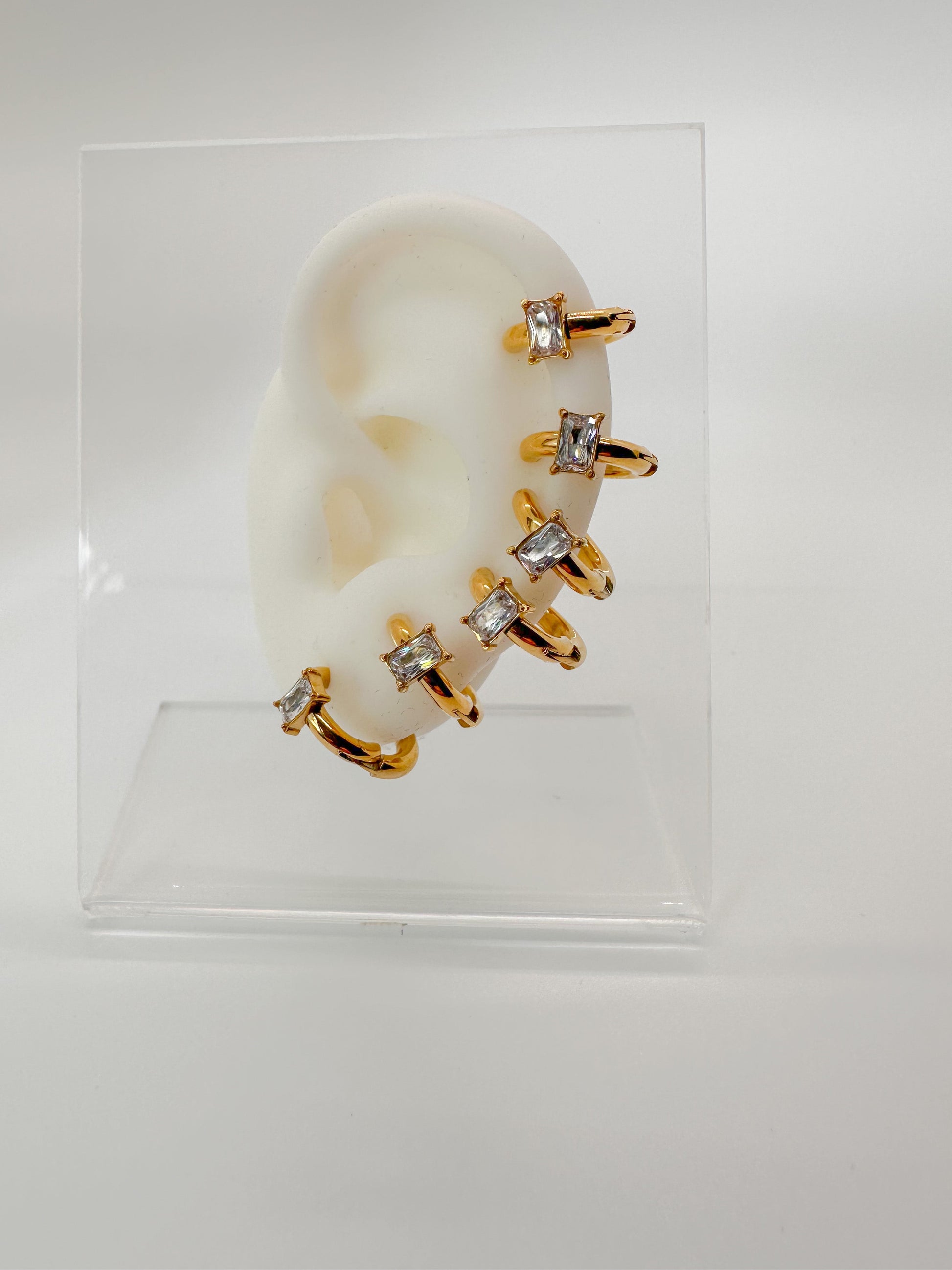 DRIP JEWELRY Earrings Gold Baguette CUFF earring