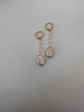 Load image into Gallery viewer, DRIP JEWELRY Earrings Hepburn Pearl Drops
