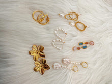 Load image into Gallery viewer, DRIP JEWELRY Earrings Hepburn Pearl Drops
