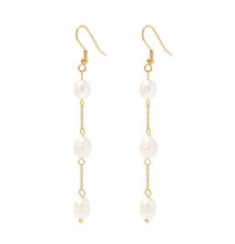 Load image into Gallery viewer, DRIP JEWELRY Earrings Triple Pearl Drop 2.0
