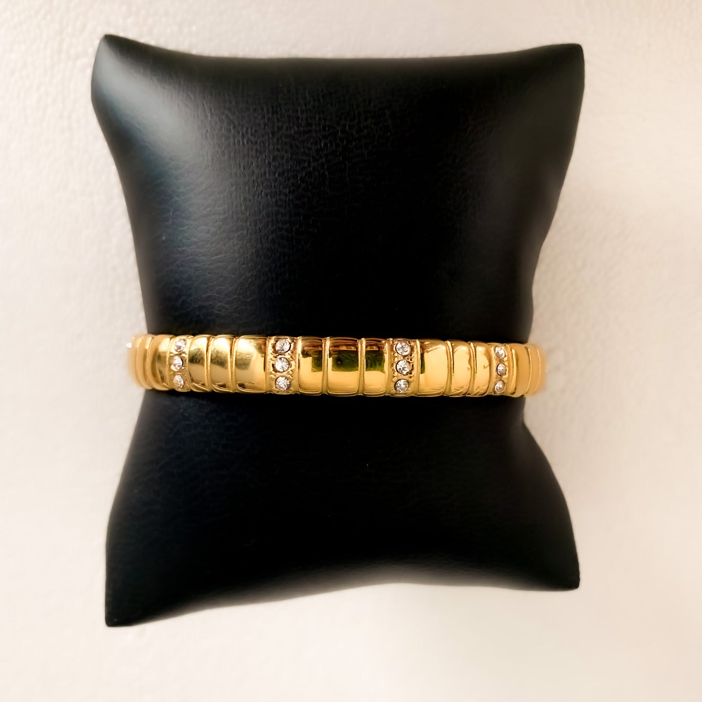 DRIP JEWELRY Frenchy Bangle