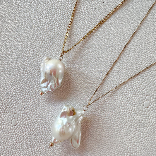 DRIP JEWELRY Necklaces Baroque Pearl Necklace