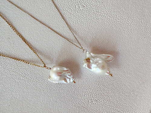 DRIP JEWELRY Necklaces Baroque Pearl Necklace