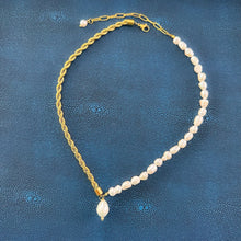 Load image into Gallery viewer, DRIP JEWELRY Pearl Rope Necklace
