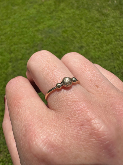 DRIP JEWELRY RINGS 3 beads- small smooth bead and large criss cross bead / Small size 4-8 Gold Filled Fidget Rings