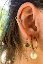 Load image into Gallery viewer, DRIP JEWELRY Earrings Pearl or No Pearl Hoops
