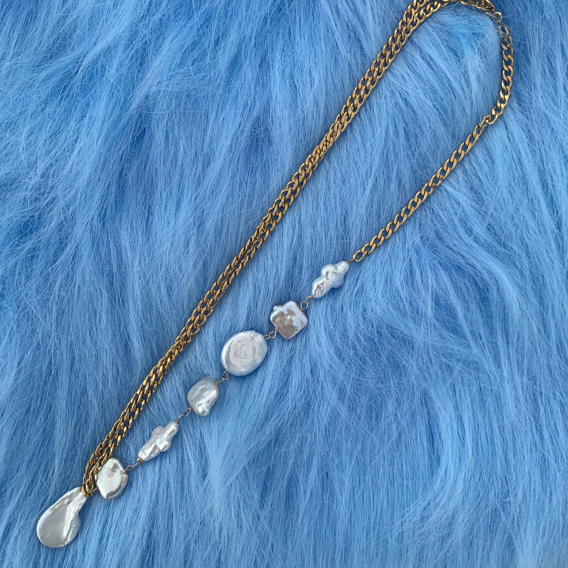 DRIP JEWELRY Pearl Cross