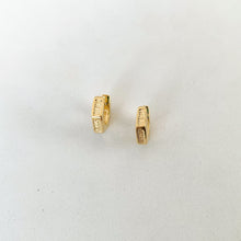 Load image into Gallery viewer, DRIP JEWELRY Tiny Squared Textured Huggies
